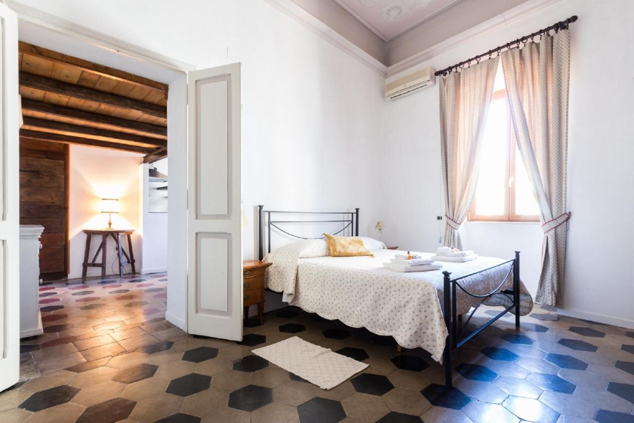Sunny Apartment Navona Square Рим Экстерьер фото
