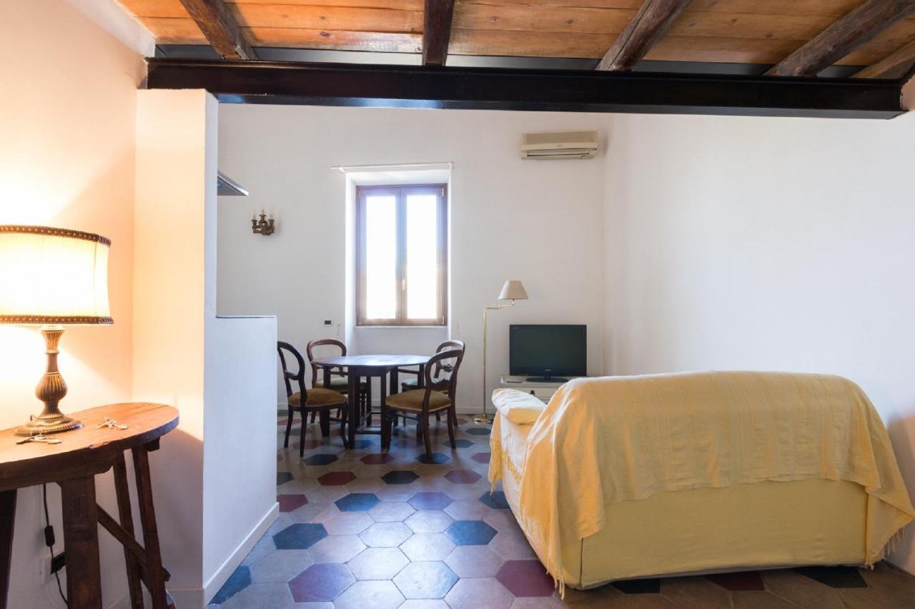 Sunny Apartment Navona Square Рим Экстерьер фото