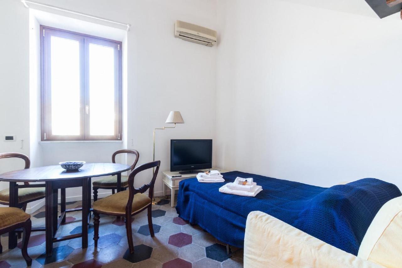 Sunny Apartment Navona Square Рим Экстерьер фото